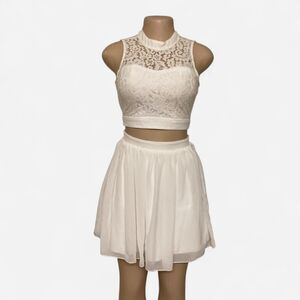 Speechless Women's White Crop-top